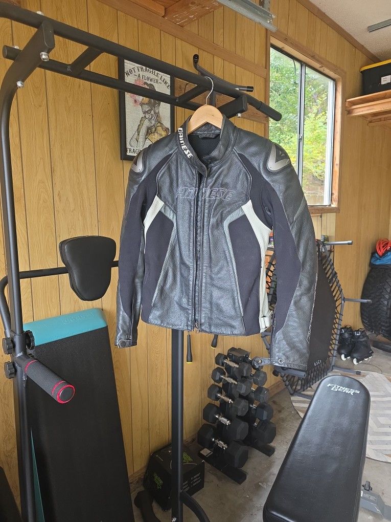 Dainese Women's D1 Leather Motorcycle Jacket