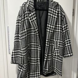 Oversided Black And White Coat