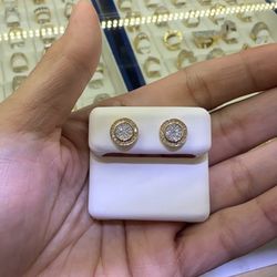 10K DIAMOND EARRINGS