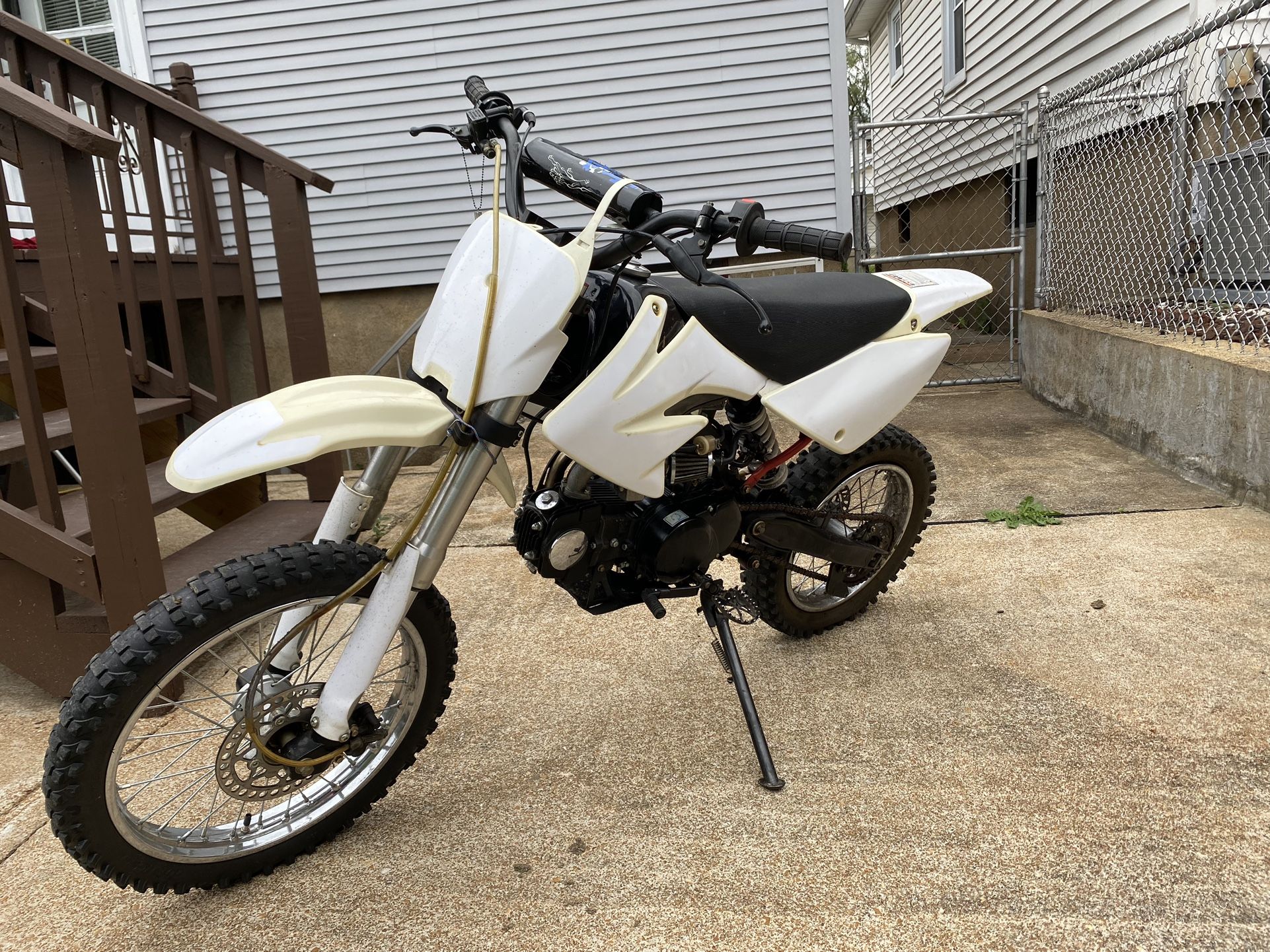 125cc Dirt bike 