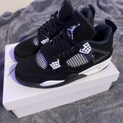 White Thunder Jordan 4⚡️