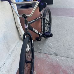 Black Oil Throne Goon