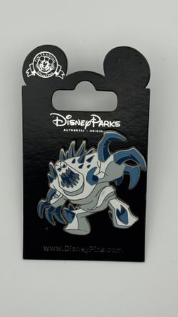 Disney Frozen Marshmallow Pin NEW