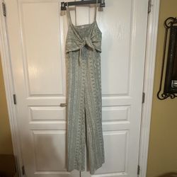 Pre Owned No Boundaries Jumpsuit for Women