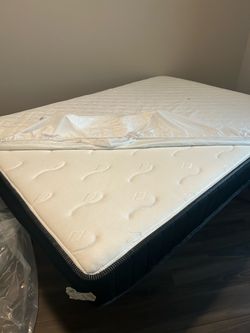 Full size bed
