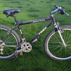 Trek 970 SingleTrack (17", Medium) - Excellent Condition 