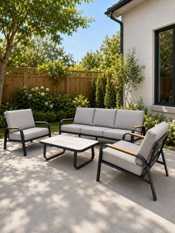 Outdoor 4-piece patio furniture set