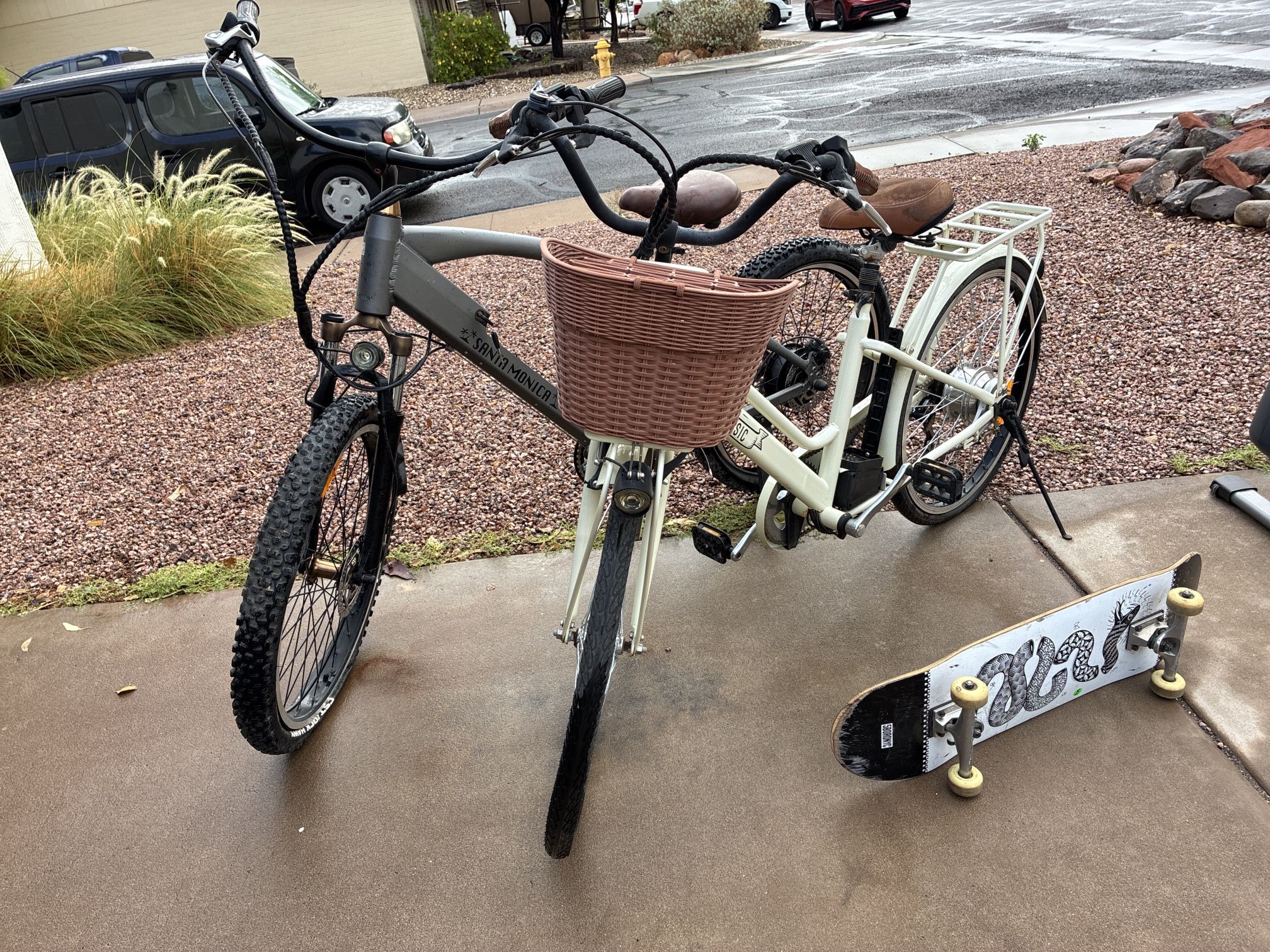 Santa Monica Cruiser ebikes Nakto & Classic 2