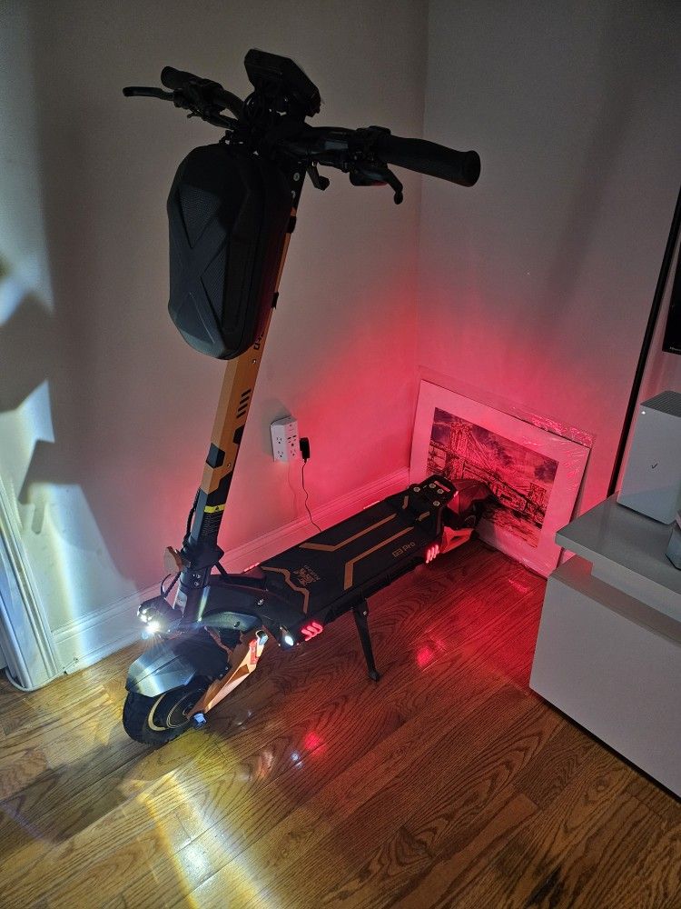 Kukirin G3 Pro Electric Scooter.