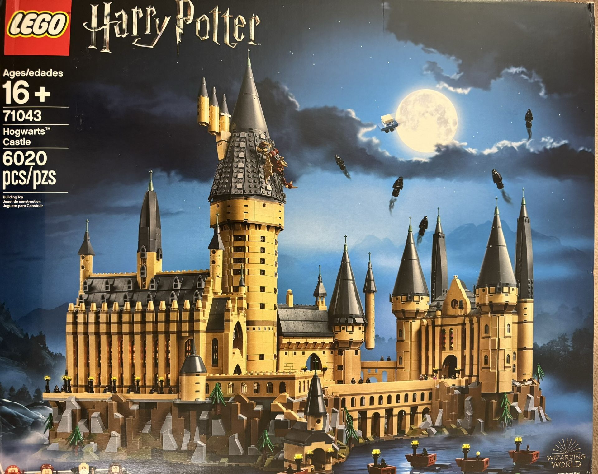 Harry Potter Hogwarts Castle 71043 Lego Set