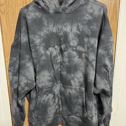 Gray and Black Tie-Dye Pullover Hoodie
