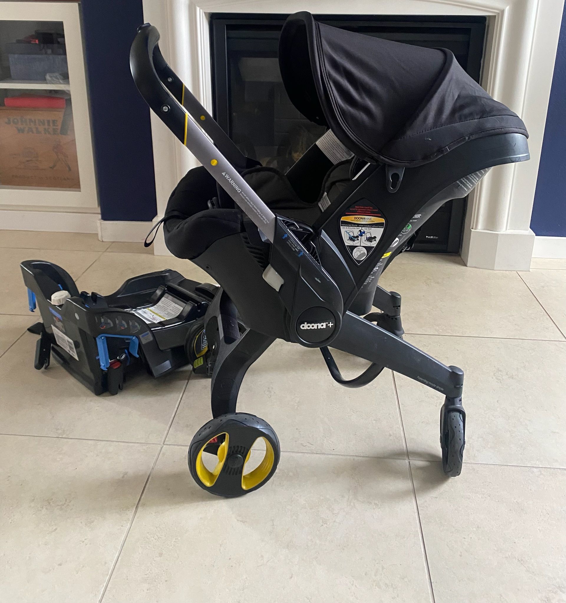 Doona Stroller/Car Seat