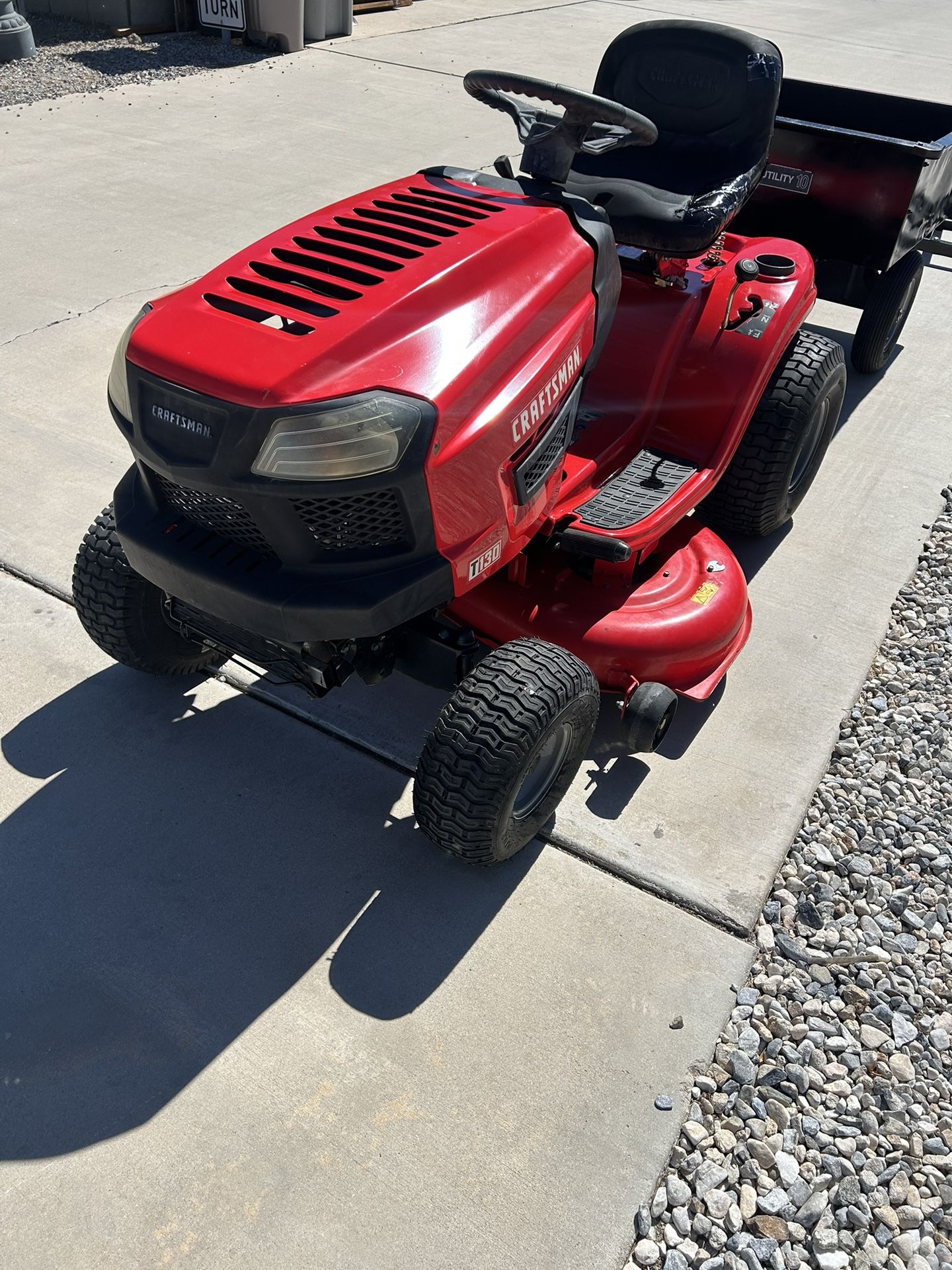 Craftsman Lawn Tractor.
