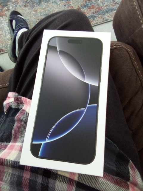 IPhone 16 Pro Max 1TB New Boost Mobile