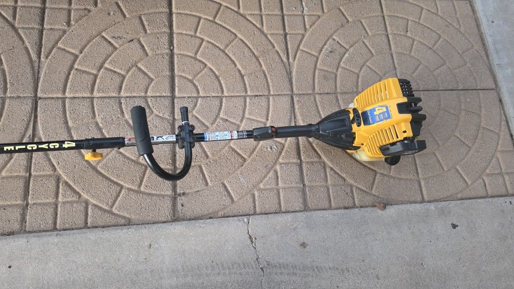 Cub Cadet Weed Eaternull