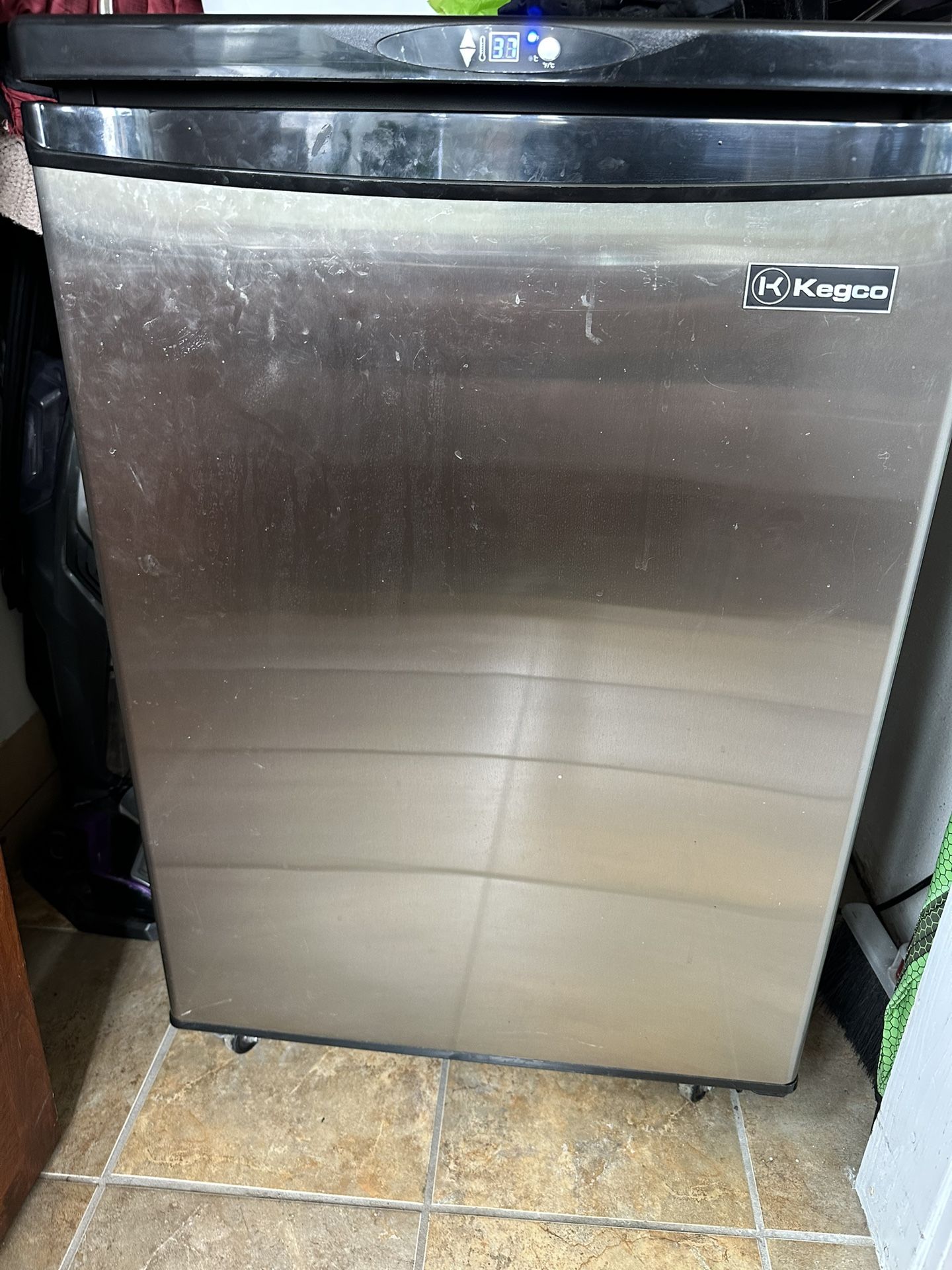 Dual Tap Stainless Steel Kegco Refrigerator / Kegerator 