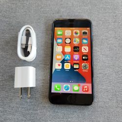 iPhone 7 Black - UNLOCKED - Like New 