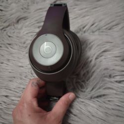 Beats Studio Pro ( Brown 🤎) 