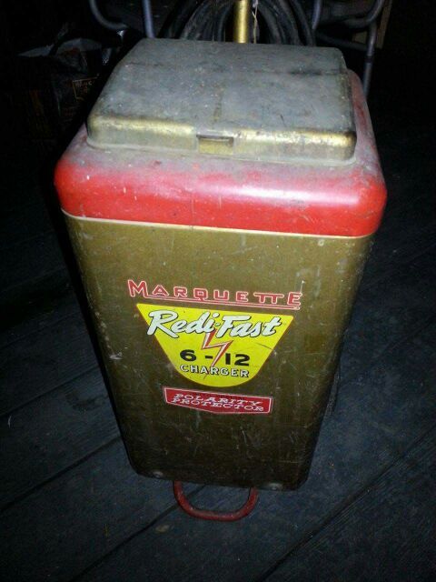 Vintage 1950s Marquette Redi-Fast battery charger