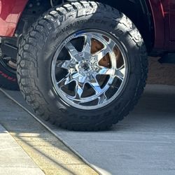 New RBP 20x12 On 37s 6x5.5 TPMS Only 200 Miles DEEP LIP ZERO DAMAGE 