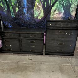 Vintage Dresser W/mirror And Matching Chest Of Drawers