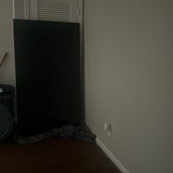 70inch Smart roku 4K Flatscreen