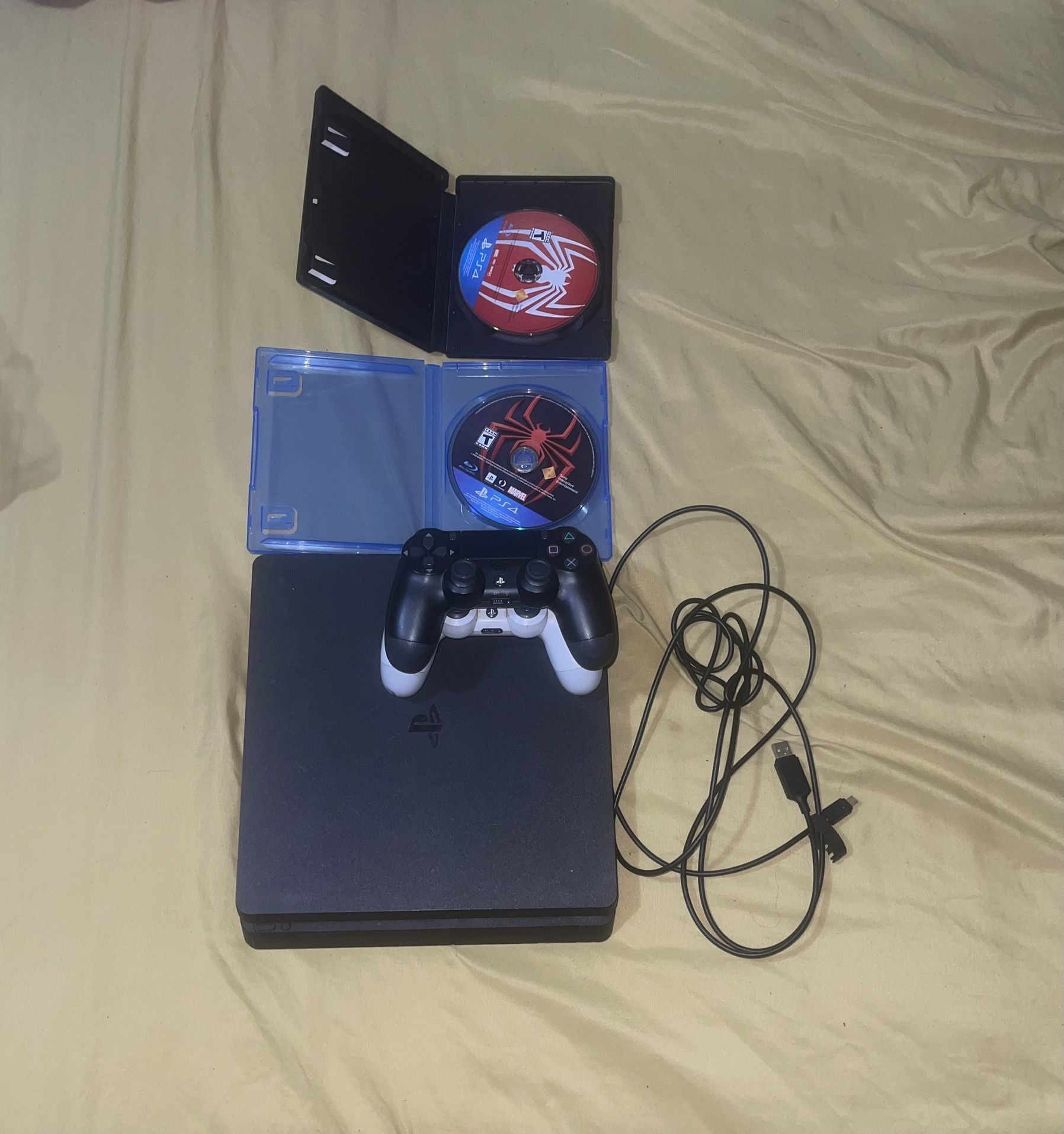 PS4 Slim+monitor(dm For All Info)