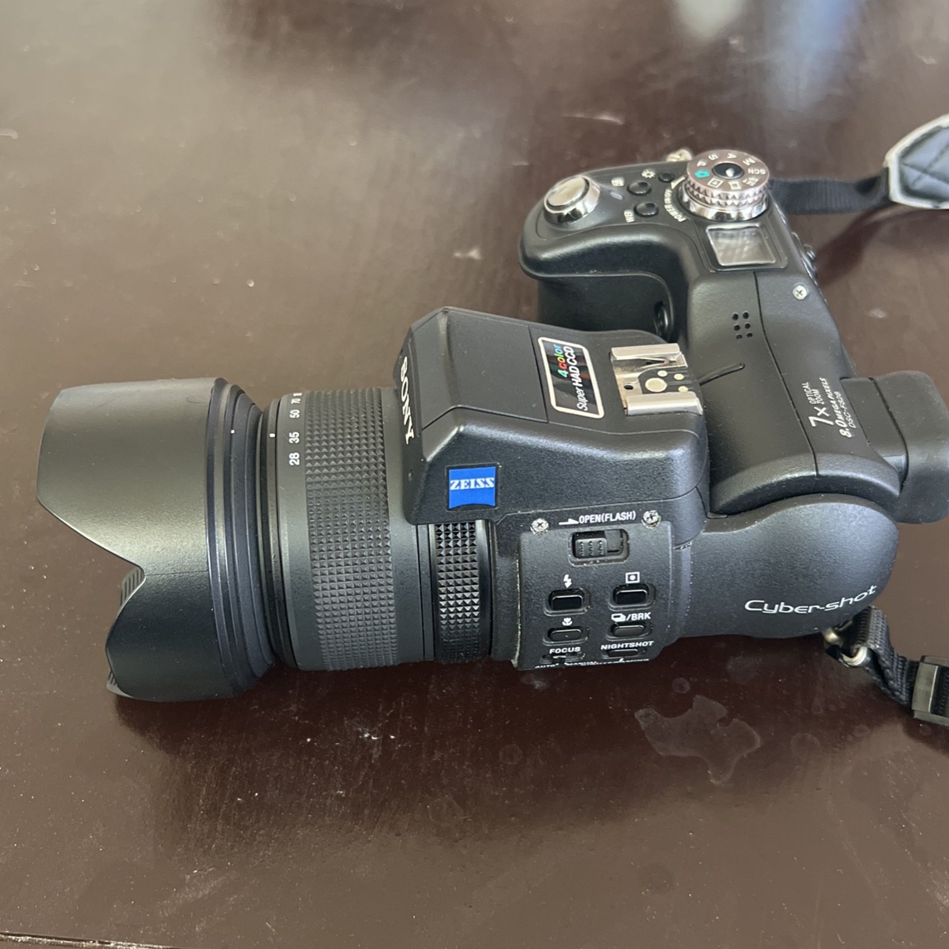 Sony DSC-F828 Cyber-shot Camera
