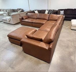EXCLUSIVE] Emilia 5-Piece Caramel Leather Sectional