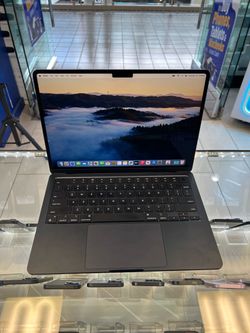 MacBook Air 2022 M2 8GB 256GB