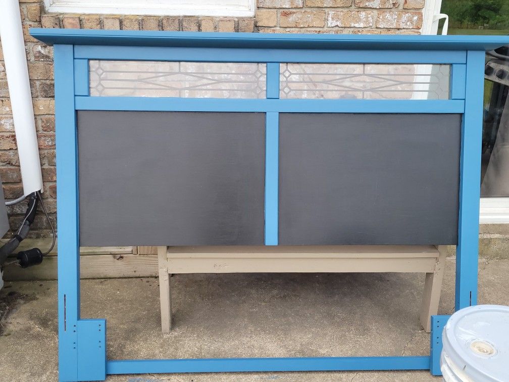 5 Piece Refurbished Queen Bed Set