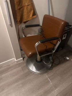 Barber chair