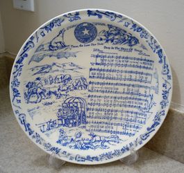 VINTAGE 1941 DEEP IN THE HEART OF TEXAS PLATE (WITH MUSIC AND LYRICS) ****EXCELLENT CONDITION****