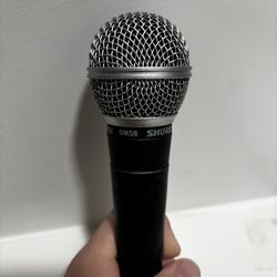 SHURE SM58 microphone