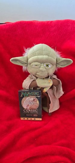 1999 Classic Box Magic the Gathering and Yoda Figure