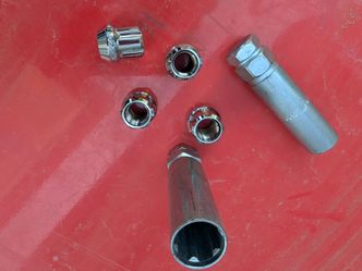 Gorilla wheel lock 14 mm X 1.5 with 2 keys.