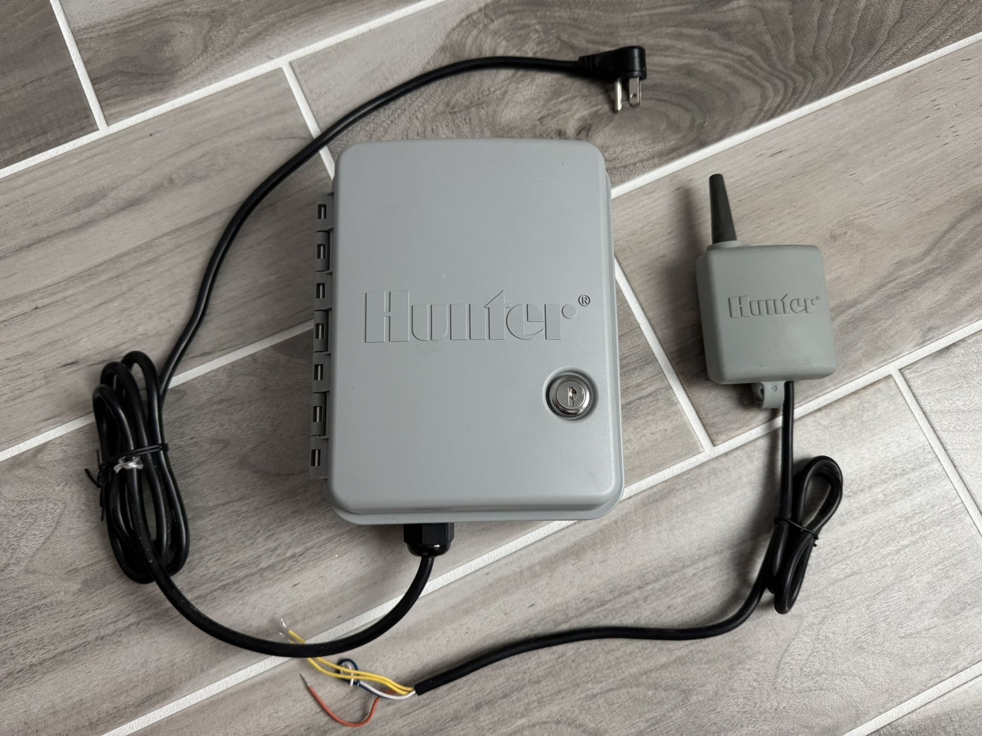 Hunter Sprinkler XC600 X-Core 6-Station Outdoor Irrigation Controller, Small, Gray