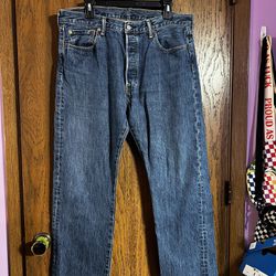 Men’s Levi 501 Jeans 