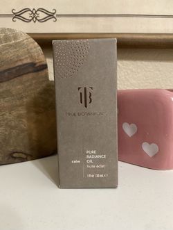 True Botanicals Pure Radiance Oil