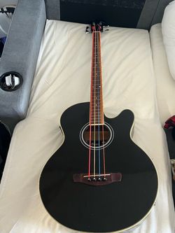 Bass guitar