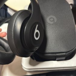 Beats Studio Pro