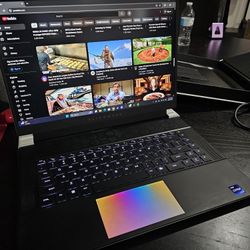 Alienware x16 R1 Gaming Laptop 