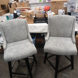 2 Spinning Bar Stools 