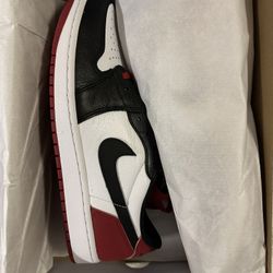 Jordan 1 Low “BredToe” GS sizes now Available! (3.5Y/4Y/4.5Y/5Y/5.5Y/6Y/6.5Y/7Y). $105. Cash each. Under retail steal! Tap in. ⚪️⚫️🔴