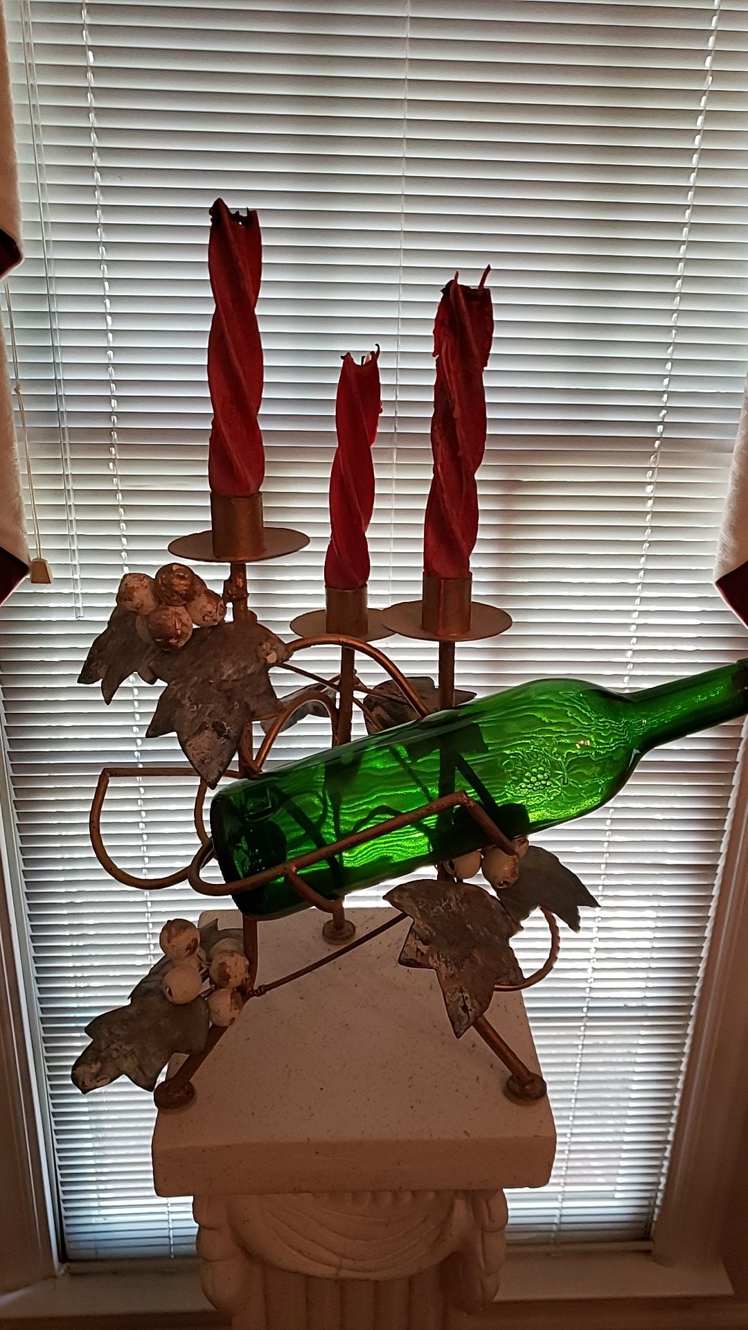 3 BOTTLE Hand crafted WINE RACK WITH CANDLES