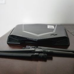 Nighthawk Pro Gaming (XR500)

