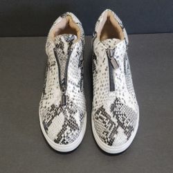 Blondo Wedge Sneakers Womens Size 9M