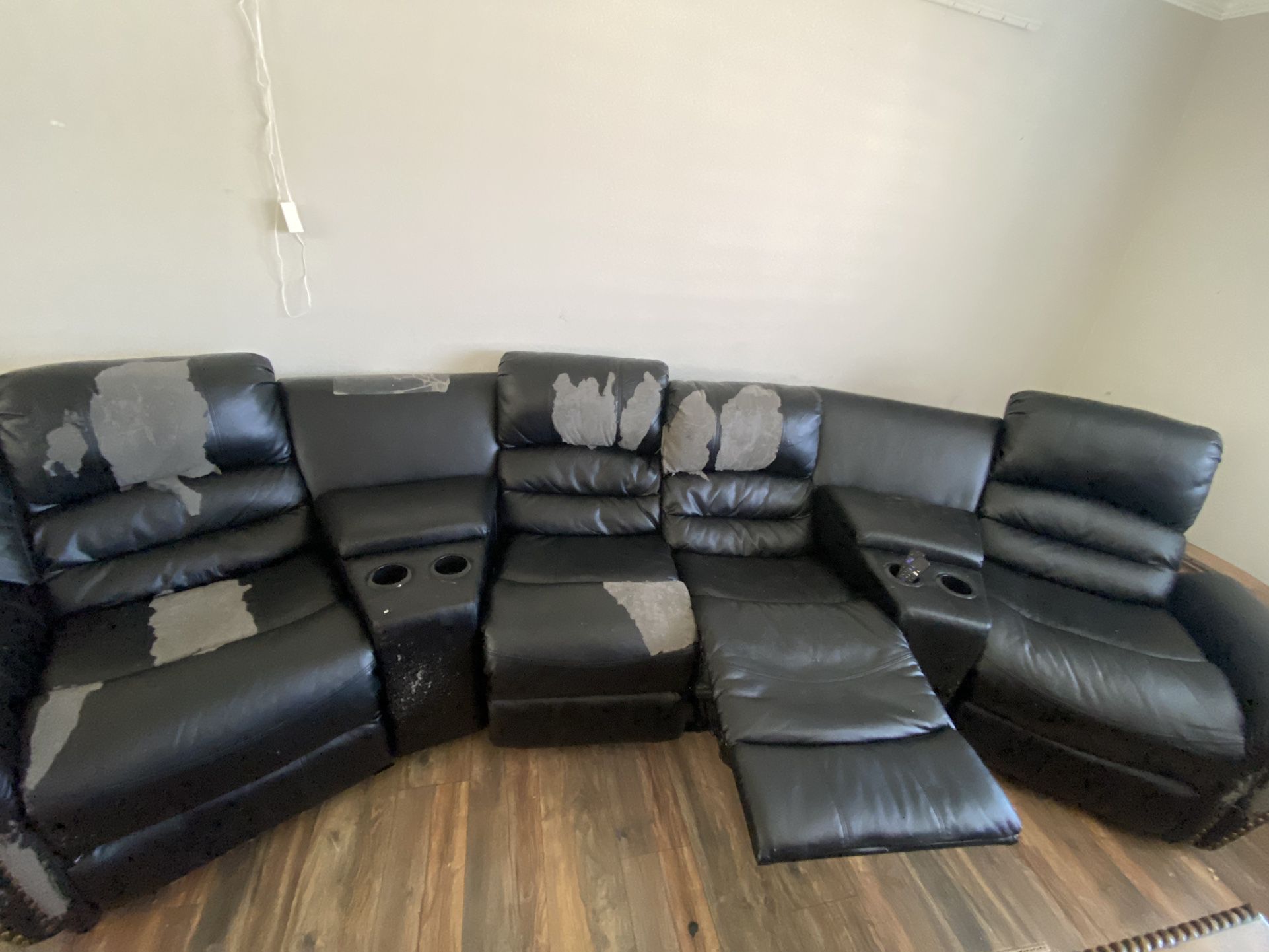 Free Reclining Couch 