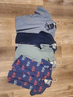 Boys button down shirts size 6/7