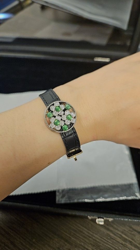 Natural Burmese Jadeite Icy Green Bracelet